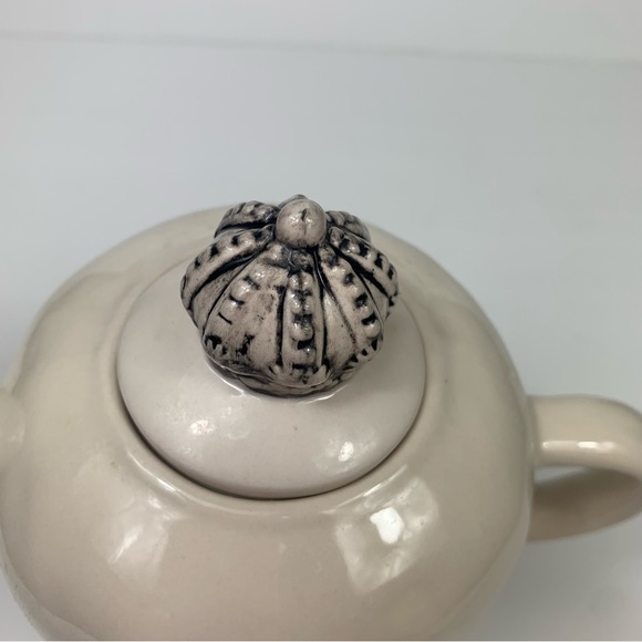 Rare HTF Rae Dunn Have a Royal Day Queen Crown Teapot - Picture 5 of 14